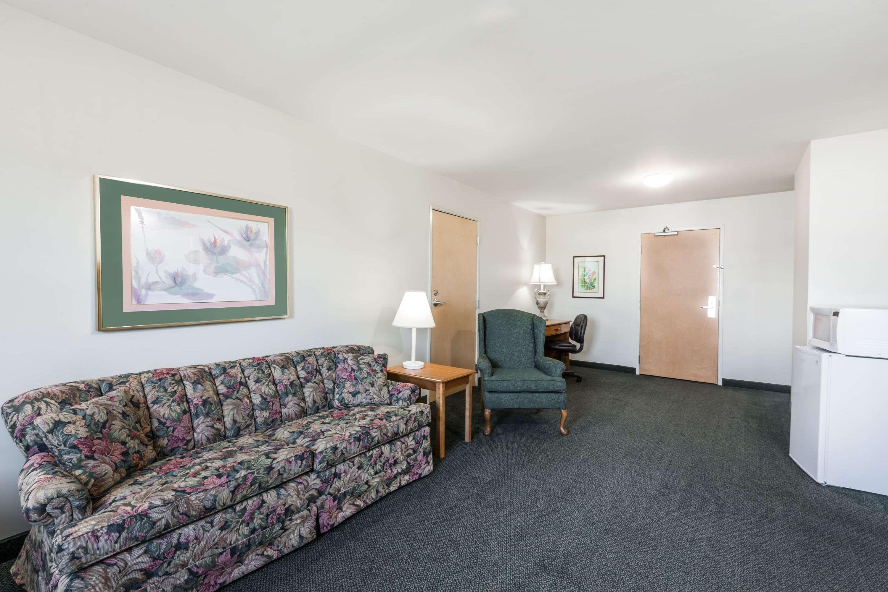 Super 8 By Wyndham Hagerstown/Halfway Area Hotel Ngoại thất bức ảnh